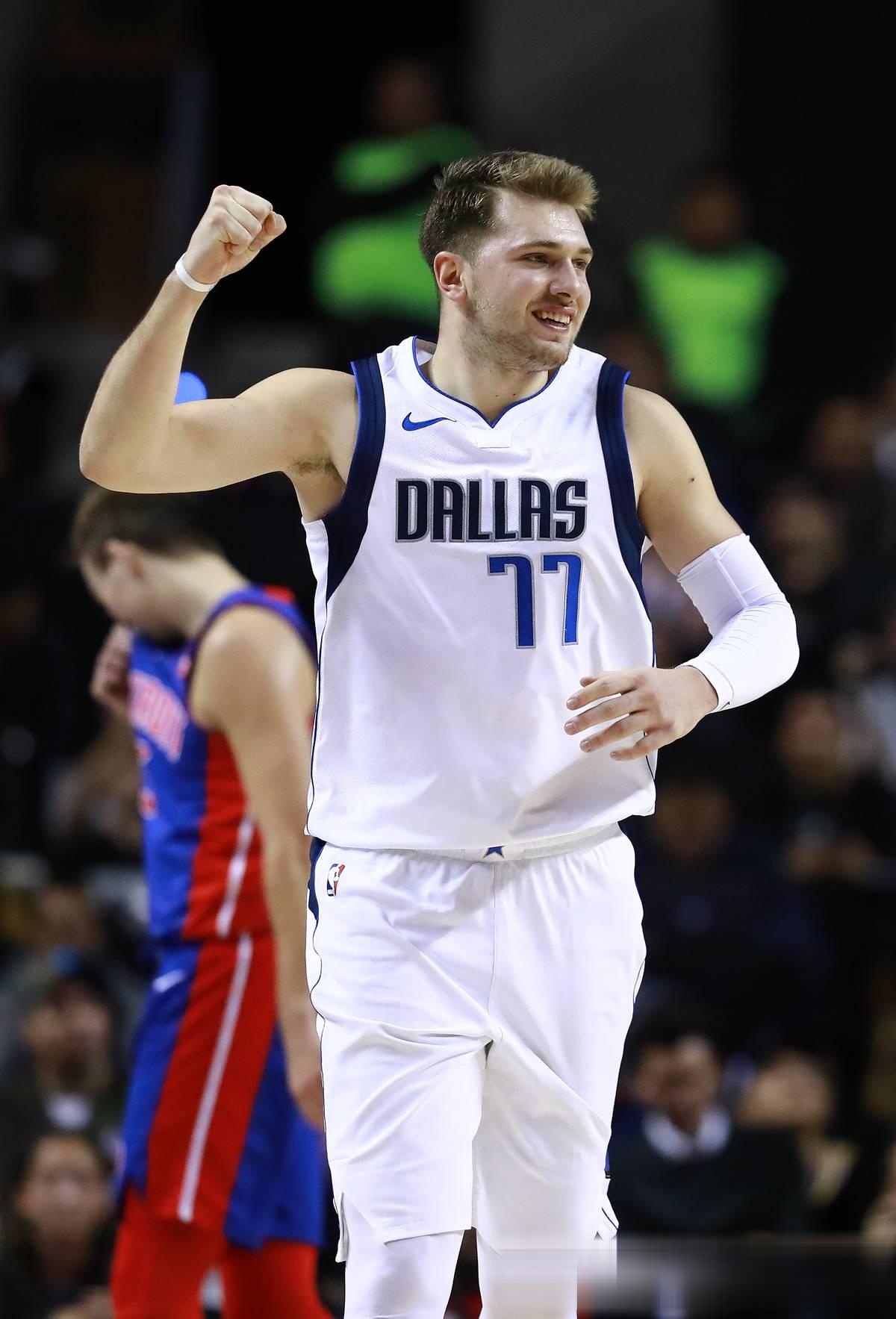 独行侠带队取胜！，科维托娃重要时刻比赛局势复杂上演精彩一战