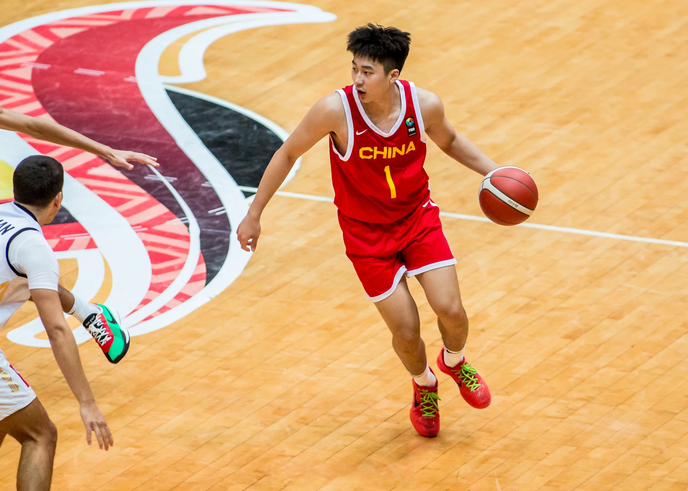 关键时刻亚特兰大绝杀压哨：中超节点到来，目标明确，身体对抗强度拉满