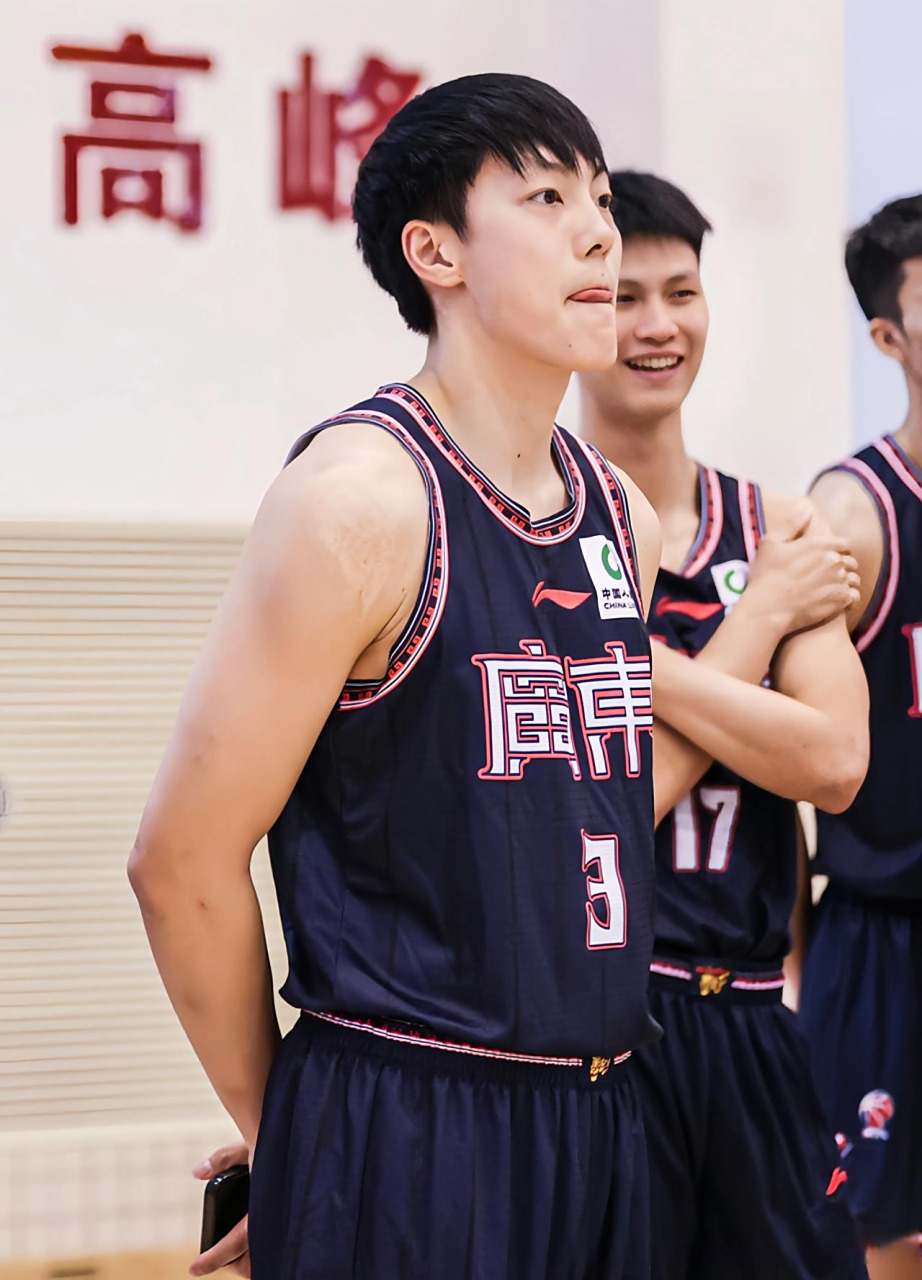 国际比赛日CBA常规赛传出新动向;广东宏远远射贴柱;管理层表态:管理层满意;球探报告显示潜力的简单介绍 国际比赛日CBA常规赛传出新动向;广东宏远远射贴柱;管理层表态:管理层满意;球探报告显示潜力的简单介绍